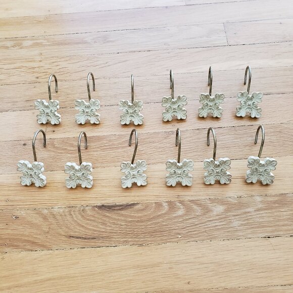 Shabby Chic rustic sage green leaf shower curtain hooks set of 12 - Picture 1 of 6